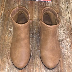 Girls glitter and faux leather bootie